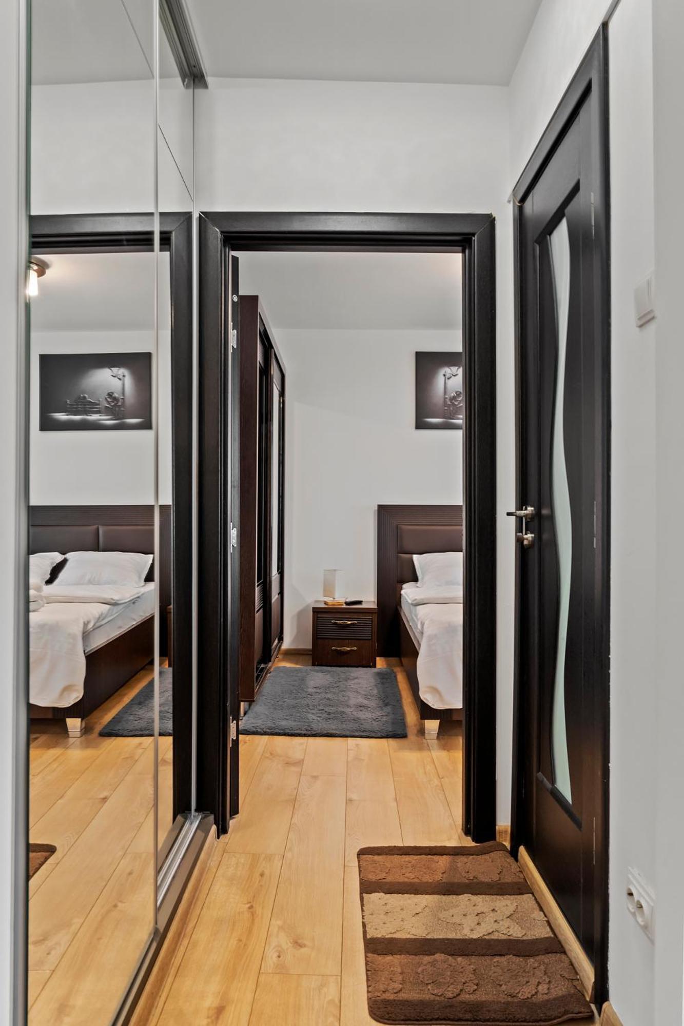 Apartament De Lux Drumul Taberei Bükreş Dış mekan fotoğraf